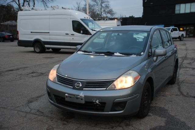 2009 Nissan Versa Flat Tow Ready for RV SL With Blue Ox in Cars & Trucks in Mississauga / Peel Region - Image 2