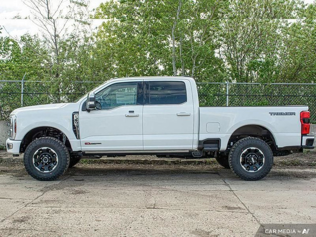 2025 Ford F-350 Super Duty Platinum PLUS TREMOR in Cars & Trucks in Edmonton - Image 3