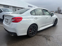 PRICING POLICY:**All advertised pricing reflects our special financing offer. A $2,200 finance incen... (image 5)