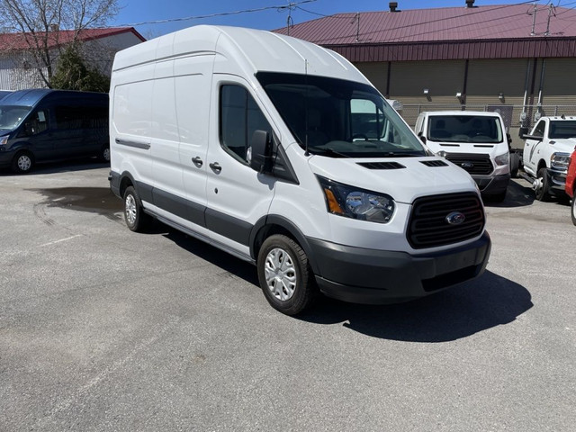 2015 Ford Transit fourgon utilitaire T-350 in Cars & Trucks in Laval / North Shore - Image 4