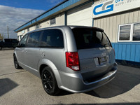GT 2020 Dodge Grand Caravan GT Equipped with heated leather seats, heated steering wheel, reverse ca... (image 2)