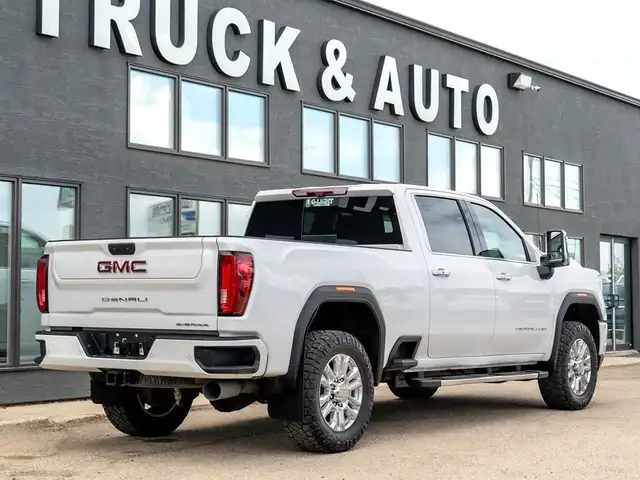 2020 GMC Sierra 3500 Denali in Cars & Trucks in Saskatoon - Image 6