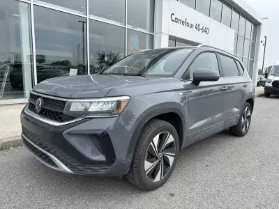 PRIX ET QUALITÉ IMBATTABLE venez découvrir notre VOLKSWAGEN TAOS 2023 COMFORTLINE 4MOTION CUIR TOIT...