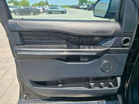 2021 Ford Expedition Platinum Max 4x4 with the 3.5L Ecoboost and only 92,000kms. Extended warranty i... (image 8)