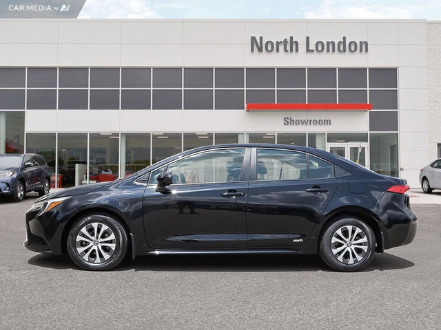 2023 Toyota Corolla Hybrid LE ONE OWNER - FUEL EFFIECENT HYBR... in Cars & Trucks in London - Image 3