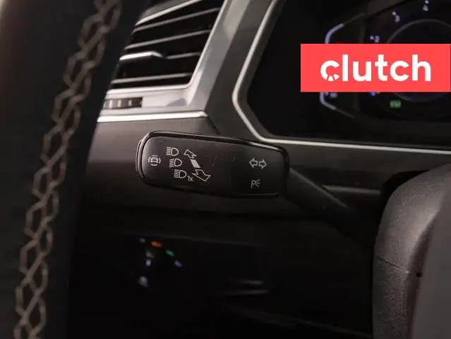 2022 Volkswagen Tiguan Comfortline AWD w/ Apple CarPlay & Androi in Cars & Trucks in City of Toronto - Image 25
