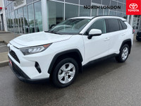 2021 Toyota RAV4 XLE LOW KMS, NO ACCIDENTS