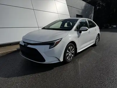 Toyota Corolla Hybride Le Awd Carplay Bluetooth Sièges Chauffants Mags 2024 à vendre13000km, automat...
