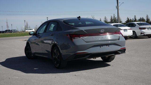 2022 Hyundai Elantra Preferred IVT | Heated Steering Wheel in Cars & Trucks in Guelph - Image 4