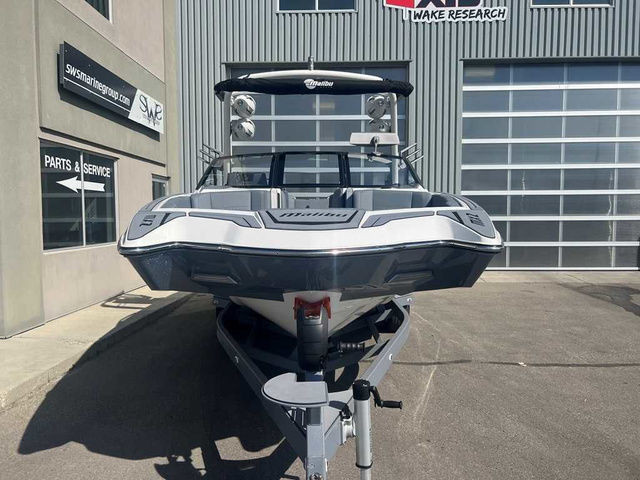 2023 Malibu Boats Wakesetter 23 MXZ in Powerboats & Motorboats in Edmonton - Image 4