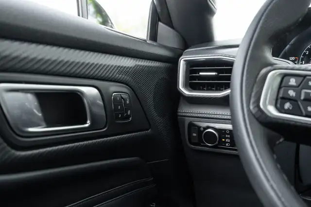 2024 Ford Mustang EcoBoost Premium in Cars & Trucks in Mississauga / Peel Region - Image 17