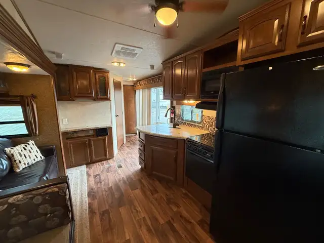 2015 Forest River Wildwood 402QBQ Destination Home in Park Models in St. Albert - Image 18