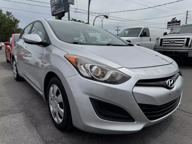 2013 HYUNDAI Elantra GT in Cars & Trucks in Laval / North Shore