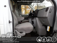 2022 Ford E-Series E-450 Boite Cube 16 Pieds V8 7.3L DRW Chez Auto Primo Laval Garantie Jusqu'au 9 J... (image 8)