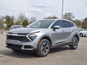 2023 Kia Sportage LX AWD | Heated Seats | CarPlay + Android | Rear Camera | Alloy Wheels and More !