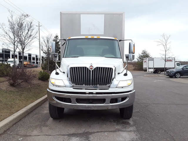  2017 International 4400 in Heavy Trucks in Oakville / Halton Region - Image 2