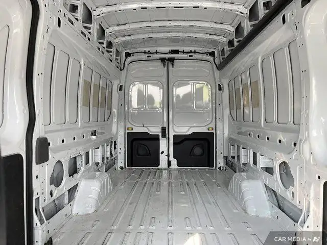 2022 Ford Transit Cargo Van T250 Hi-Roof 148 Cargo, dans Autos et camions dans Guelph - Image 14