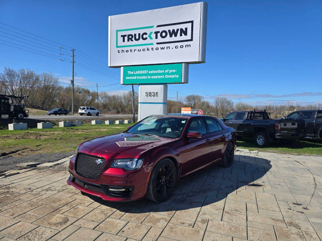 2023 Chrysler 300 in Cars & Trucks in Ottawa