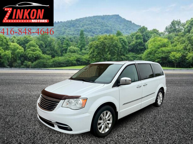 2016 Chrysler Town & Country LIMITED | ONE OWNER | CLEAN CARFAX  in Cars & Trucks in Oshawa / Durham Region