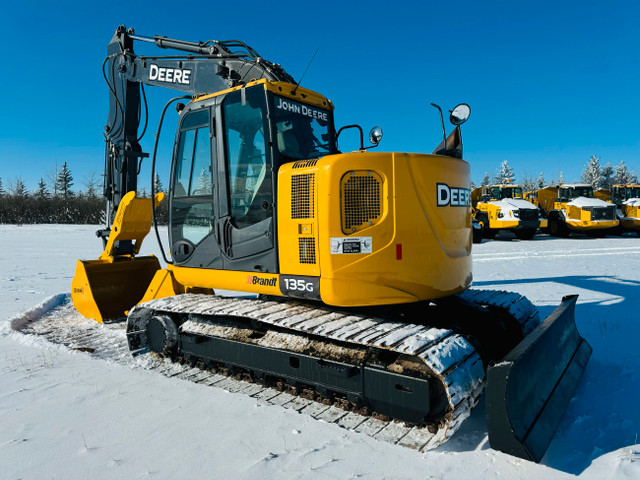 2016 DEERE 135G EXCAVATOR  in Heavy Equipment in Calgary - Image 3
