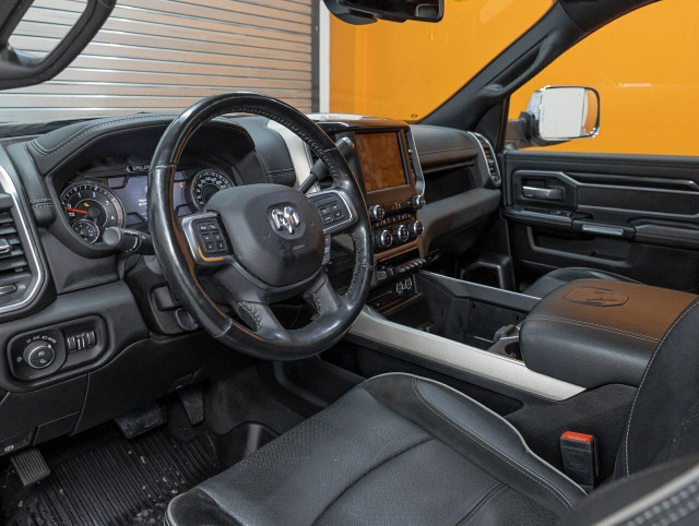 Ram 2500 LARAMIE CREW 4X4 DIESEL *TOIT* BOITE 8PI PNBV 9900 2019 in Cars & Trucks in Laurentides - Image 4