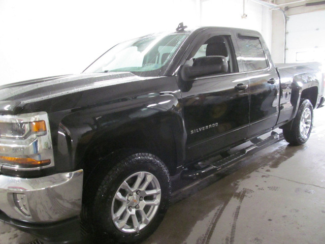 2017 Chevrolet Silverado 1500 LT in Cars & Trucks in Dartmouth - Image 2