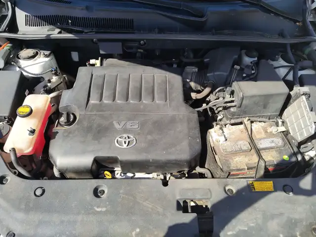 2012 Toyota RAV4 in Cars & Trucks in St. Albert - Image 22