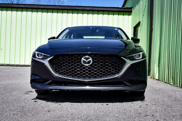 2021 Mazda Mazda3 GT • SUNROOF • NAV • HEATED LEATHER • BOSE AUD in Cars & Trucks in Cornwall - Image 4