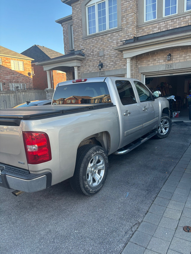 2008 Chevrolet Silverado 1500 crew Cab in Cars & Trucks in Markham / York Region - Image 3