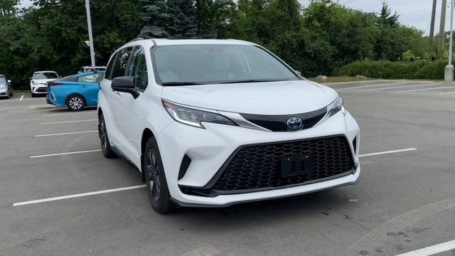 2024 Toyota Sienna XSE 7-Passenger 7 PASSENGER,FULL SERVICE H... in Cars & Trucks in City of Toronto - Image 3
