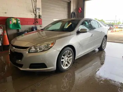 ABS LIGHT ON. TPMS LIGHT ON. ANTI LOCK BRAKES INOPERABLE. ENGINE LIGHT ON. TRACTION CONTROL LIGHT ON...