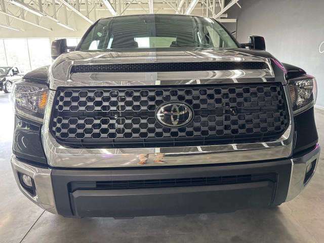 2021 Toyota Tundra SR5 V8 5.7L 4X4 NOIR SUPERCREW MAGS SIÈGE ÉLE in Cars & Trucks in Saint-Jean-sur-Richelieu - Image 3
