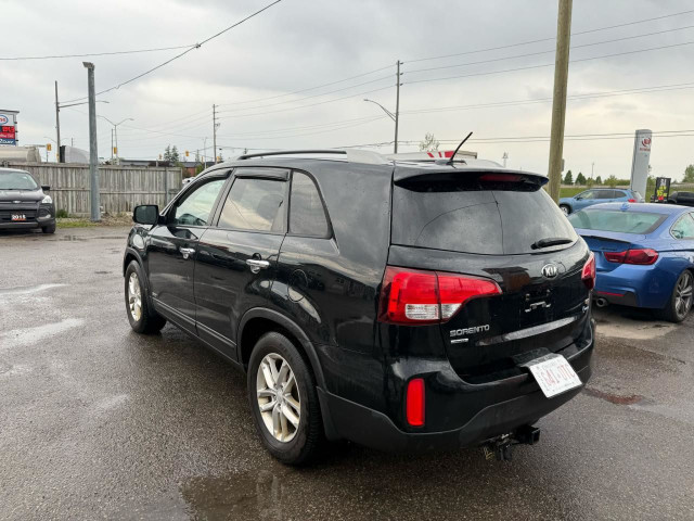 2015 Kia Sorento AWD, LEATHER, LOADED, 4 CYL, CERTIFIED in Cars & Trucks in London - Image 3