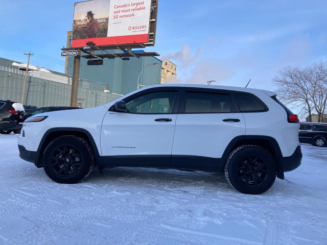  2014 Jeep Cherokee 4WD 4Dr Sport in Cars & Trucks in Winnipeg - Image 4