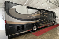 The 2010 Itasca Ellipse 40CD is a luxurious Class A motorhome designed for comfort and convenience.... (image 5)