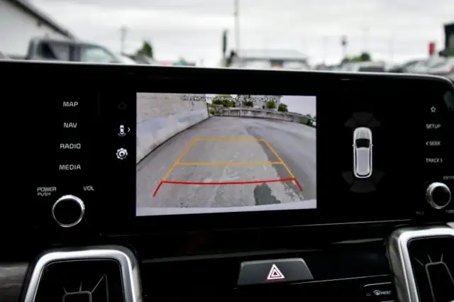 2022 Kia Sorento EX • SUNROOF • POWER LIFTGATE • CP/AA • HEATED  in Cars & Trucks in Kingston - Image 23