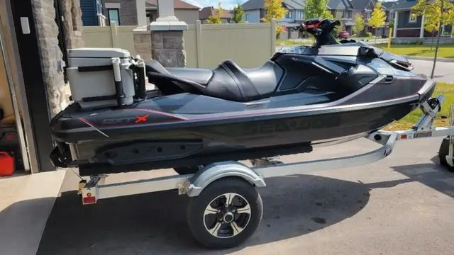 2022 SEADOO RXTX 300 (FINANCING AVAILABLE) in Personal Watercraft in Strathcona County - Image 2