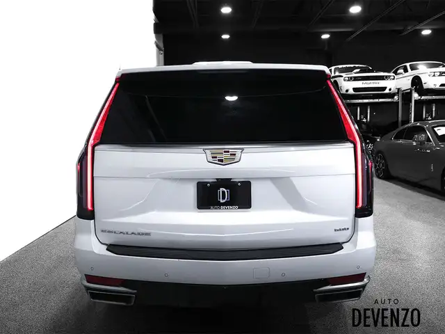 2024 Cadillac Escalade Premium Luxury with Air Ride Adaptive Sus in Cars & Trucks in Laval / North Shore - Image 5