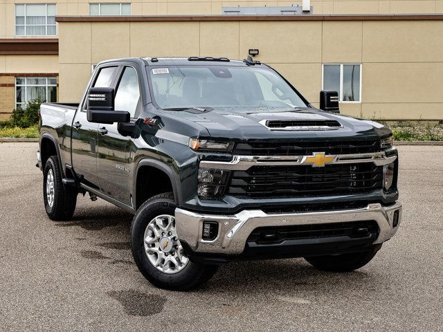 2025 Chevrolet Silverado 3500HD LT in Cars & Trucks in Strathcona County - Image 2
