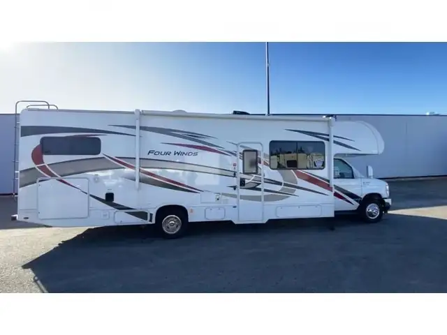 2023 Thor Motor Coach Four Winds 31EV in RVs & Motorhomes in Abbotsford - Image 11