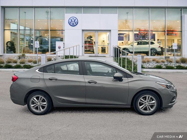 2018 Chevrolet Cruze LT in Cars & Trucks in Abbotsford - Image 4
