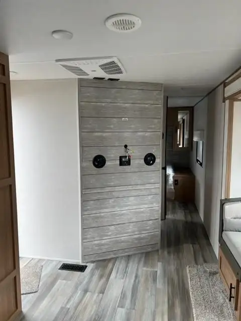 2023 Prime Time Avenger 24FKS Travel Trailer in Travel Trailers & Campers in Brandon - Image 13