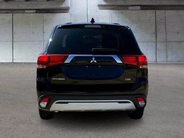  2020 Mitsubishi Outlander ES in Cars & Trucks in St. Catharines - Image 4