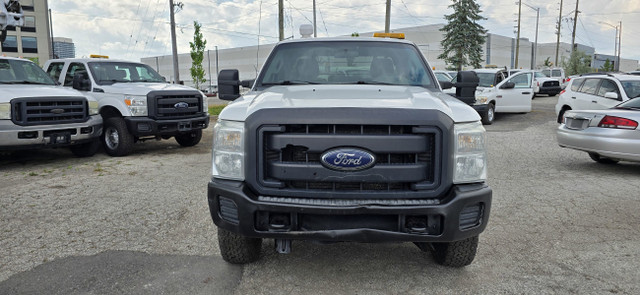 2015 Ford Super Duty F-350 SRW 4x4 - 8 Foot Box - Tow Package! in Cars & Trucks in Mississauga / Peel Region - Image 2