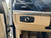 Recent Arrival! 4.8L V8 32V Valvetronic, Sand Beige Nevada Leather, 12 Speakers, AM/FM radio, Auto t... (image 7)