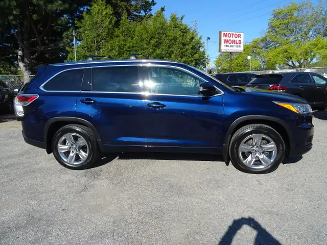 2016 Toyota Highlander Limited in Cars & Trucks in City of Toronto - Image 7