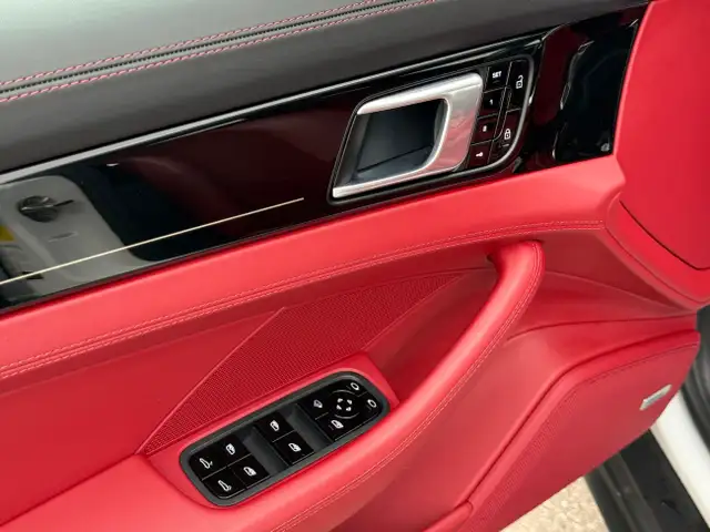 2020 Porsche Panamera 10 YEAR EDITION | NO ACCIDENT | SOFT CLOSE in Cars & Trucks in City of Toronto - Image 17