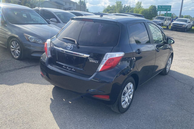 2012 Toyota Yaris LE in Cars & Trucks in Ottawa - Image 4
