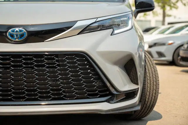 2024 Toyota Sienna XSE AWD in Cars & Trucks in Edmonton - Image 10