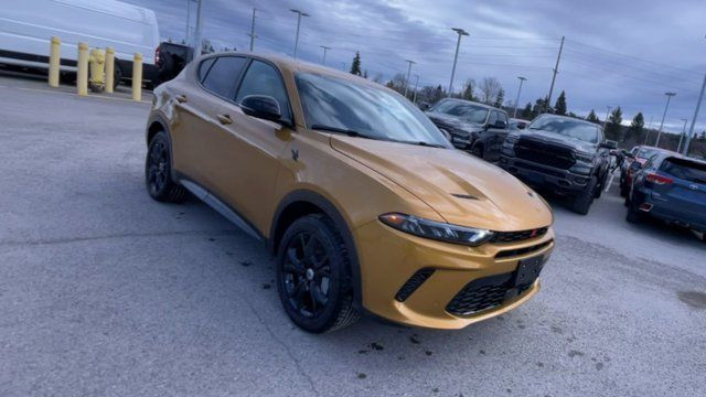 2024 Dodge Hornet R/T | AWD | Leather | Backup Camera in Cars & Trucks in Prince George - Image 2